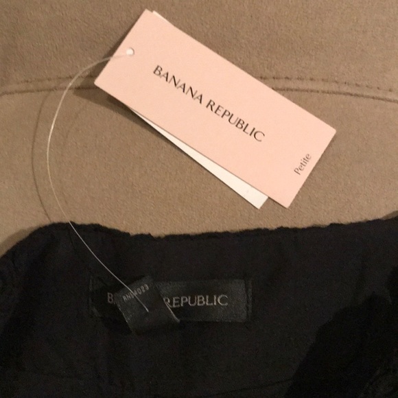 Banana Republic black shorts - Picture 3 of 4